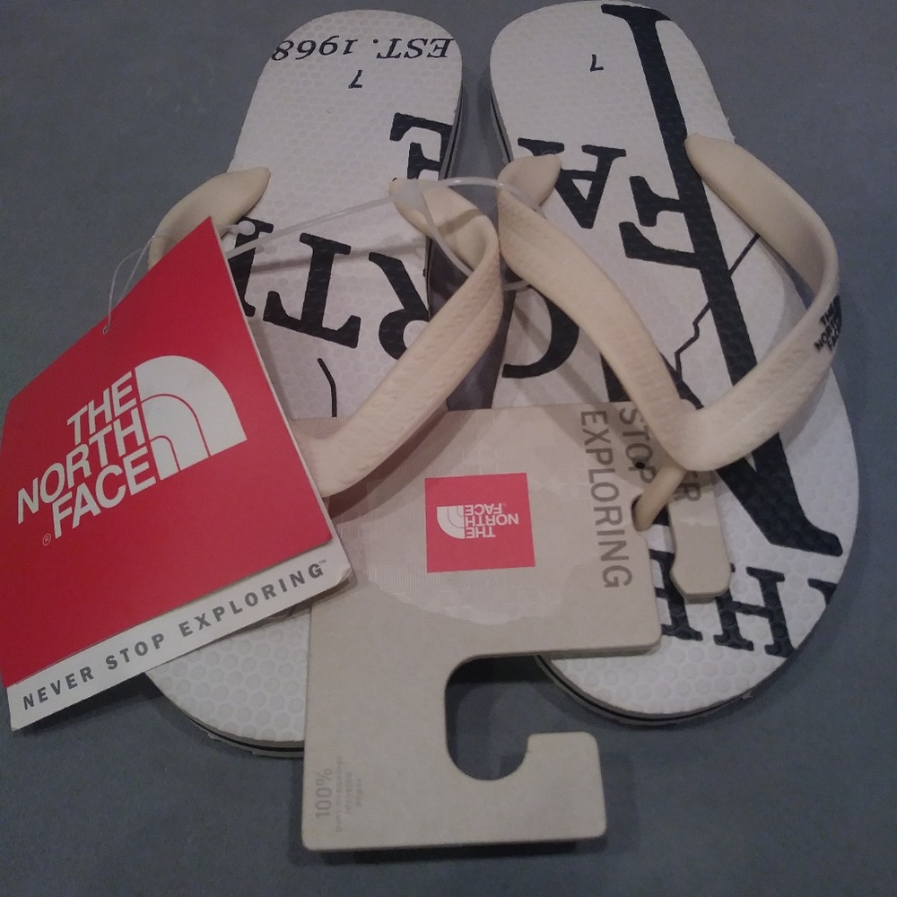 The North Face New Logo Flip Flops   Sz. 7